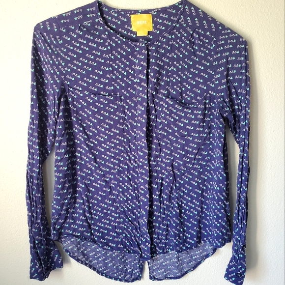 Anthropologie Split Back Button Down in Bird Print - Picture 2 of 6